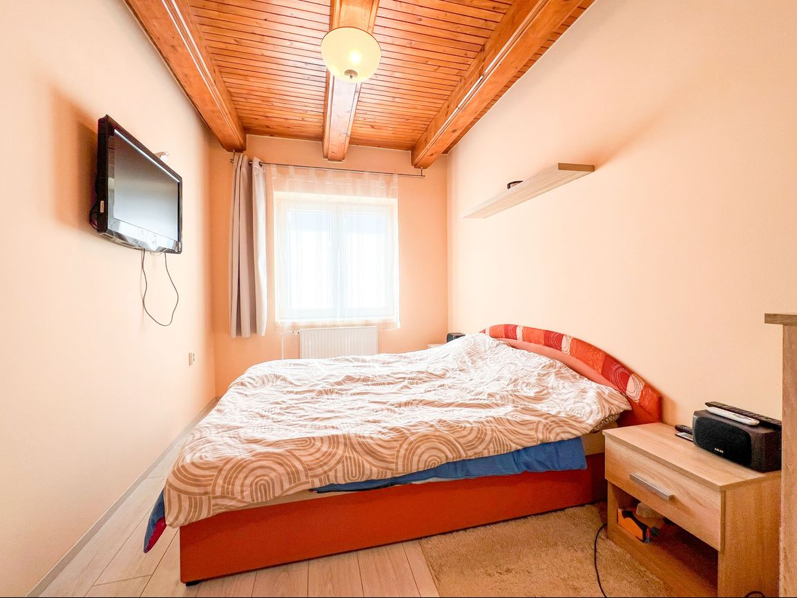 69fb8ca9637bb8b93b02e189 Viac-izbový rodinný dom s nadstavbou, Bystrička