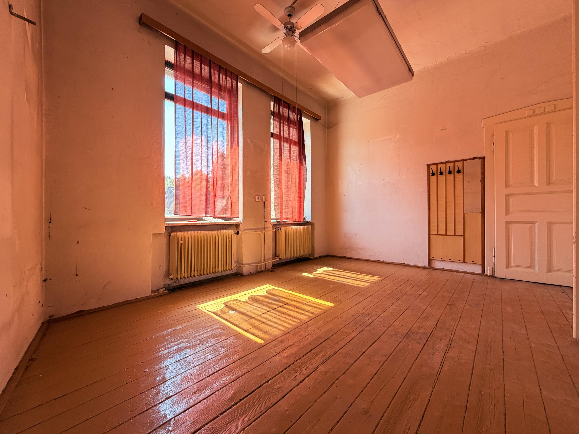 6a4365b61a2b1450ce0a7784 Kancelárske priestory, 58 m² | Turzovka, stred