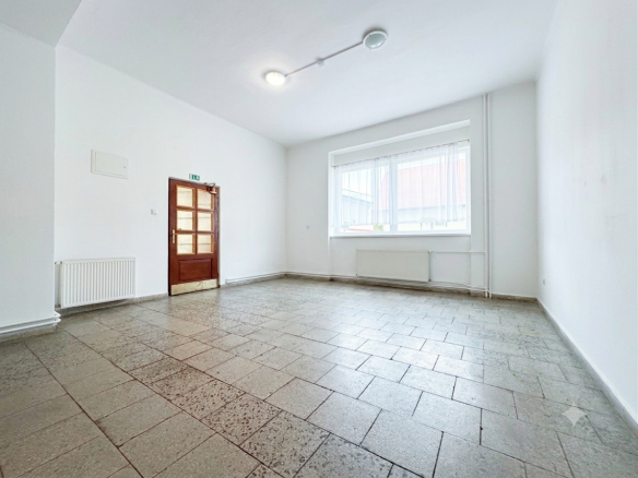 Obchodný priestor, 145 m² | Turzovka, stred