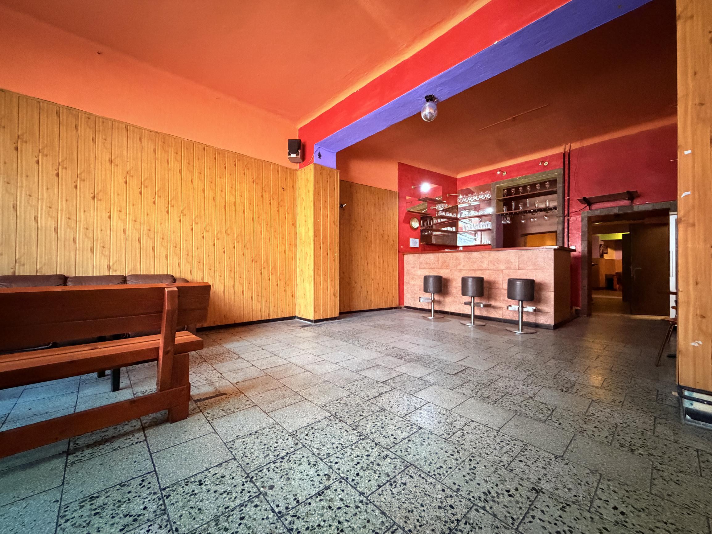 6a4367b990b14c0c1c019245 Obchodný priestor, 145 m² | Turzovka, stred