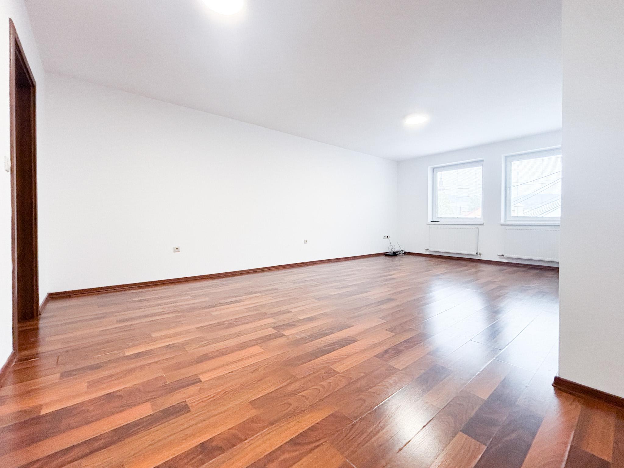 6a58baee0263d80c9b042188 2-izbový byt s balkónom | 65 m² | 1. mája
