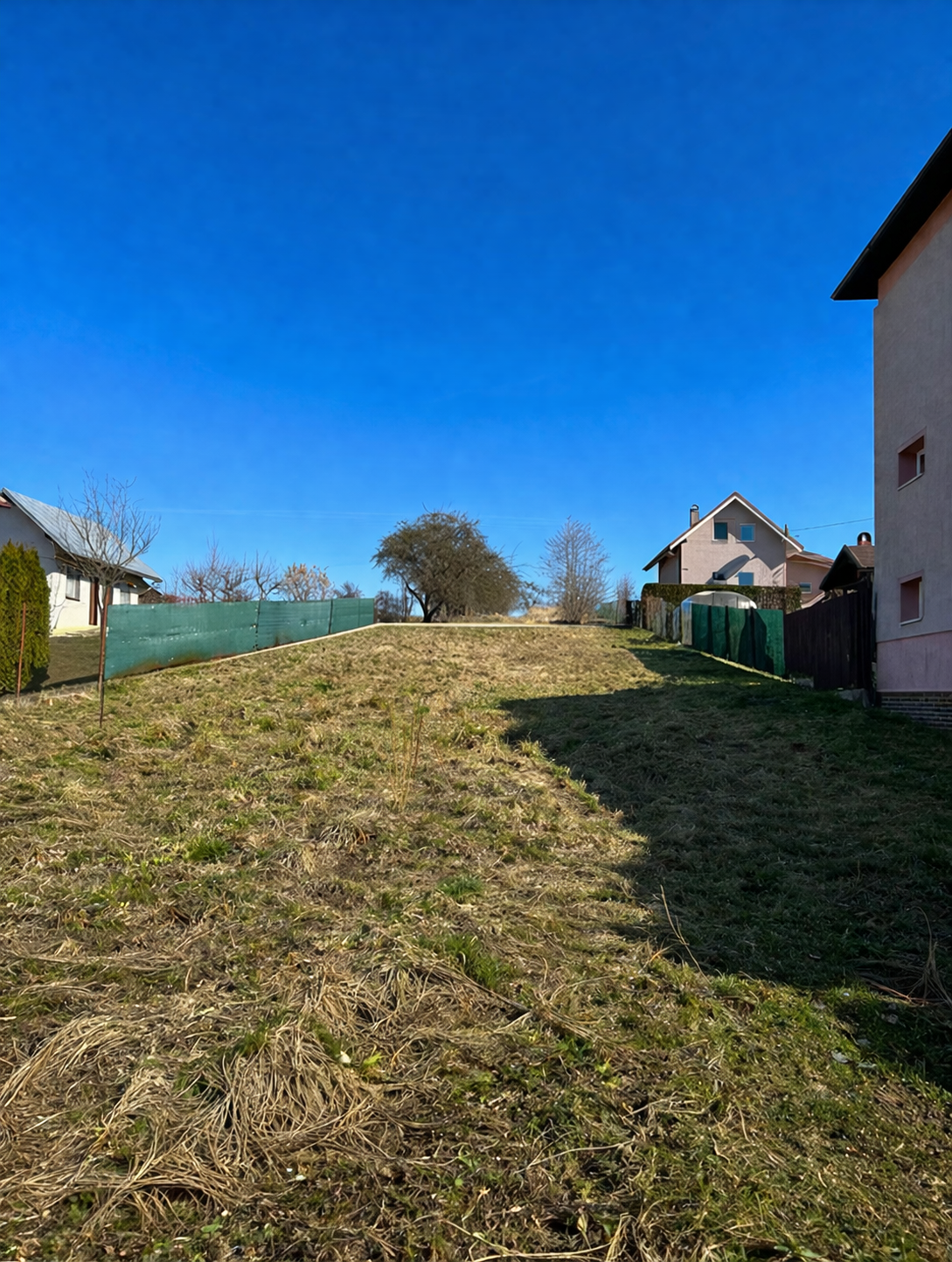 Stavebný pozemok pre rodinný dom pri Žiline