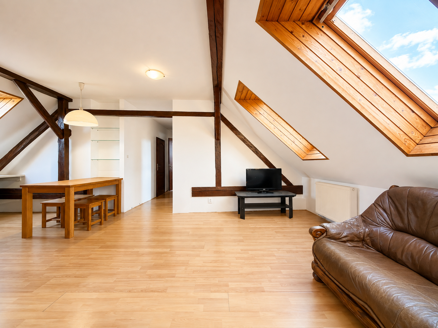 Zariadený 3-izbový podkrovný byt 80 m² | Žilina