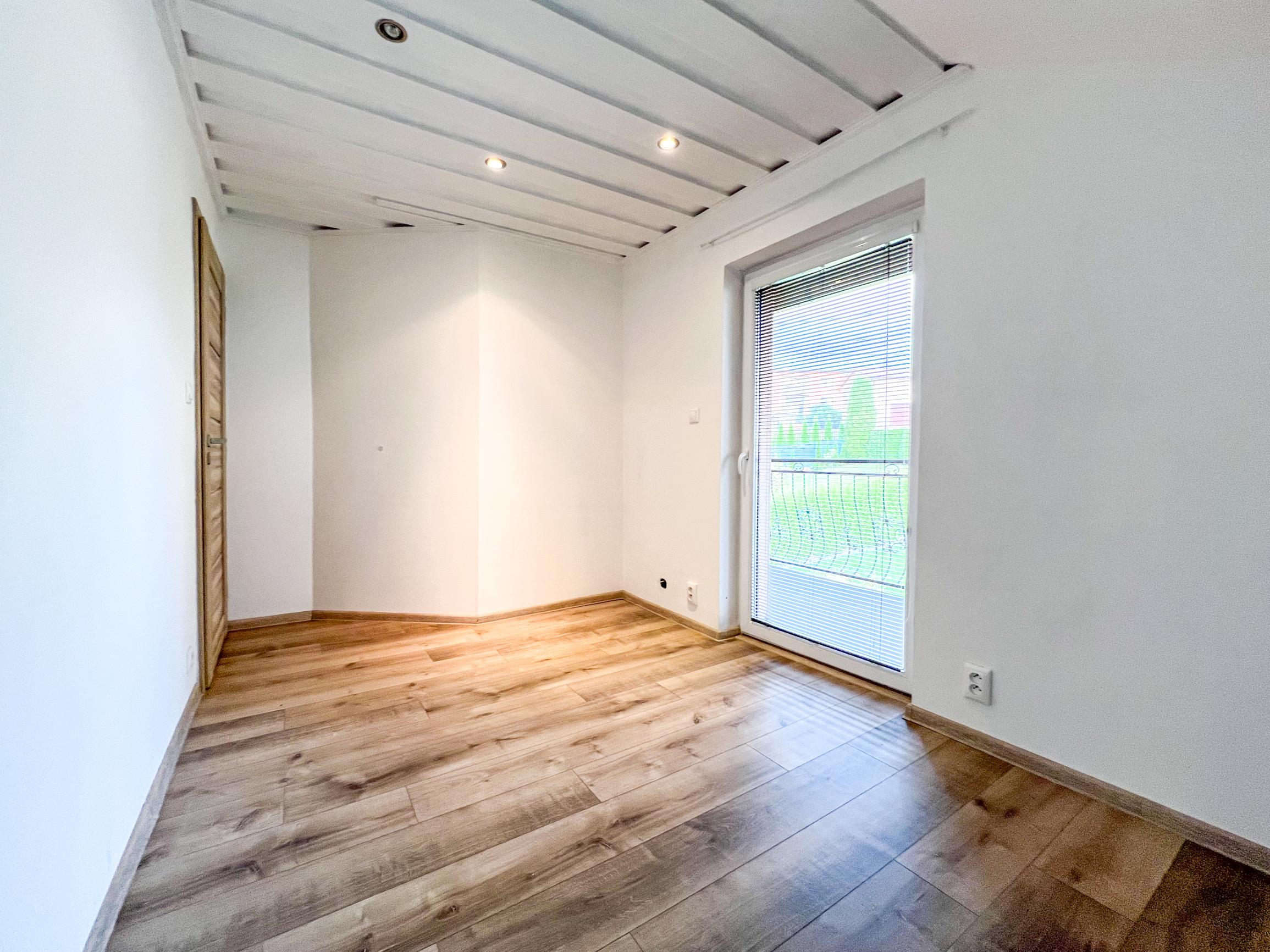 6a96ee95156dc25c450fa1ce Rodinný dom 240 m² s terasou a záhradou | Čierne