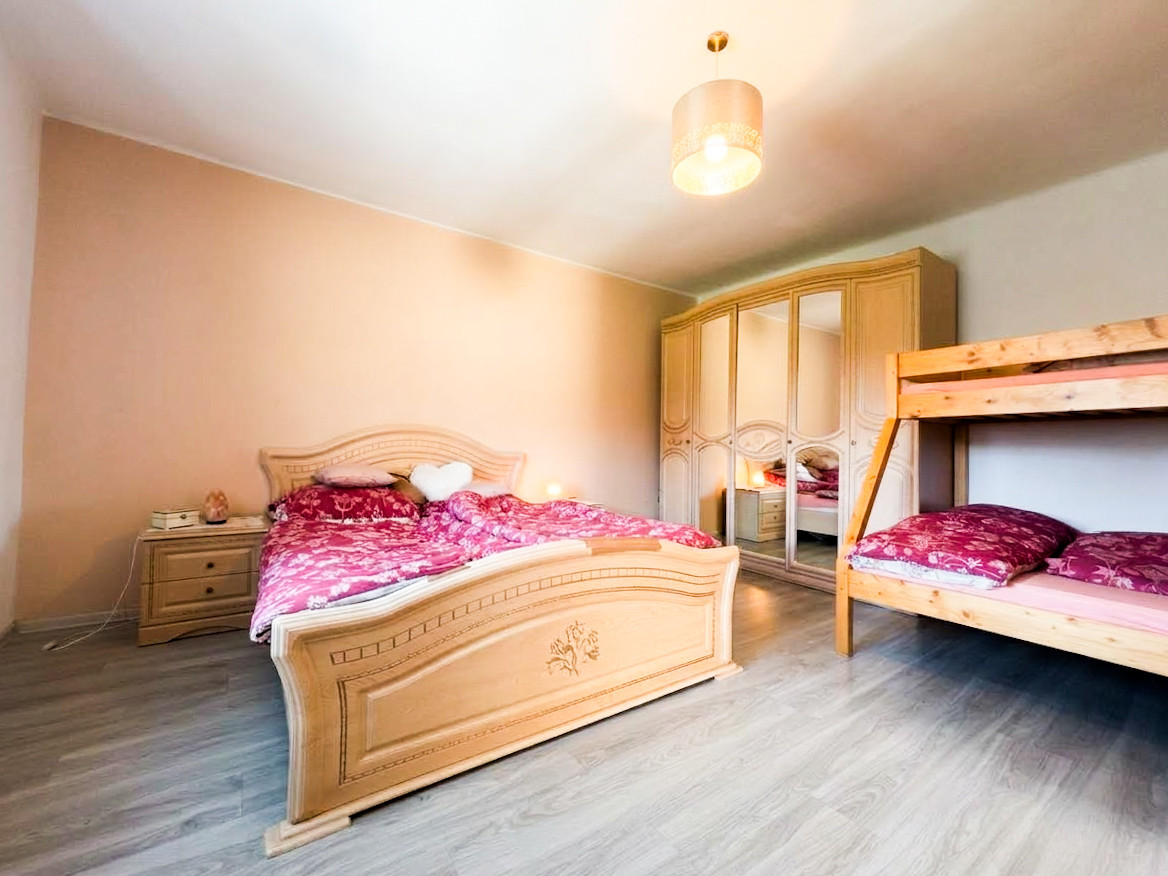 6ac2a0b6d03a3bd6720bc1cf-1 Kompletne zariadená chata | Pozemok 1500 m² | Wellness