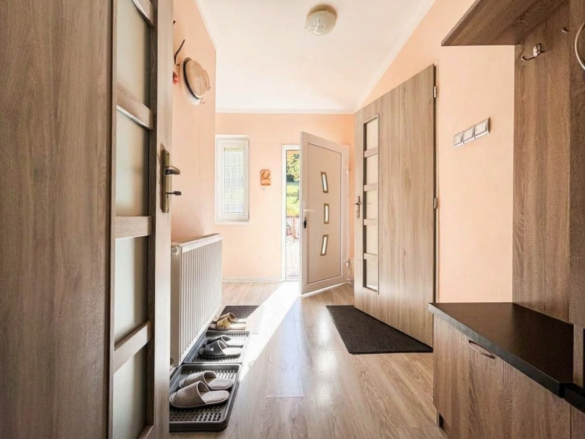 6ac2a0b7a62005227d004883-1 Kompletne zariadená chata | Pozemok 1500 m² | Wellness