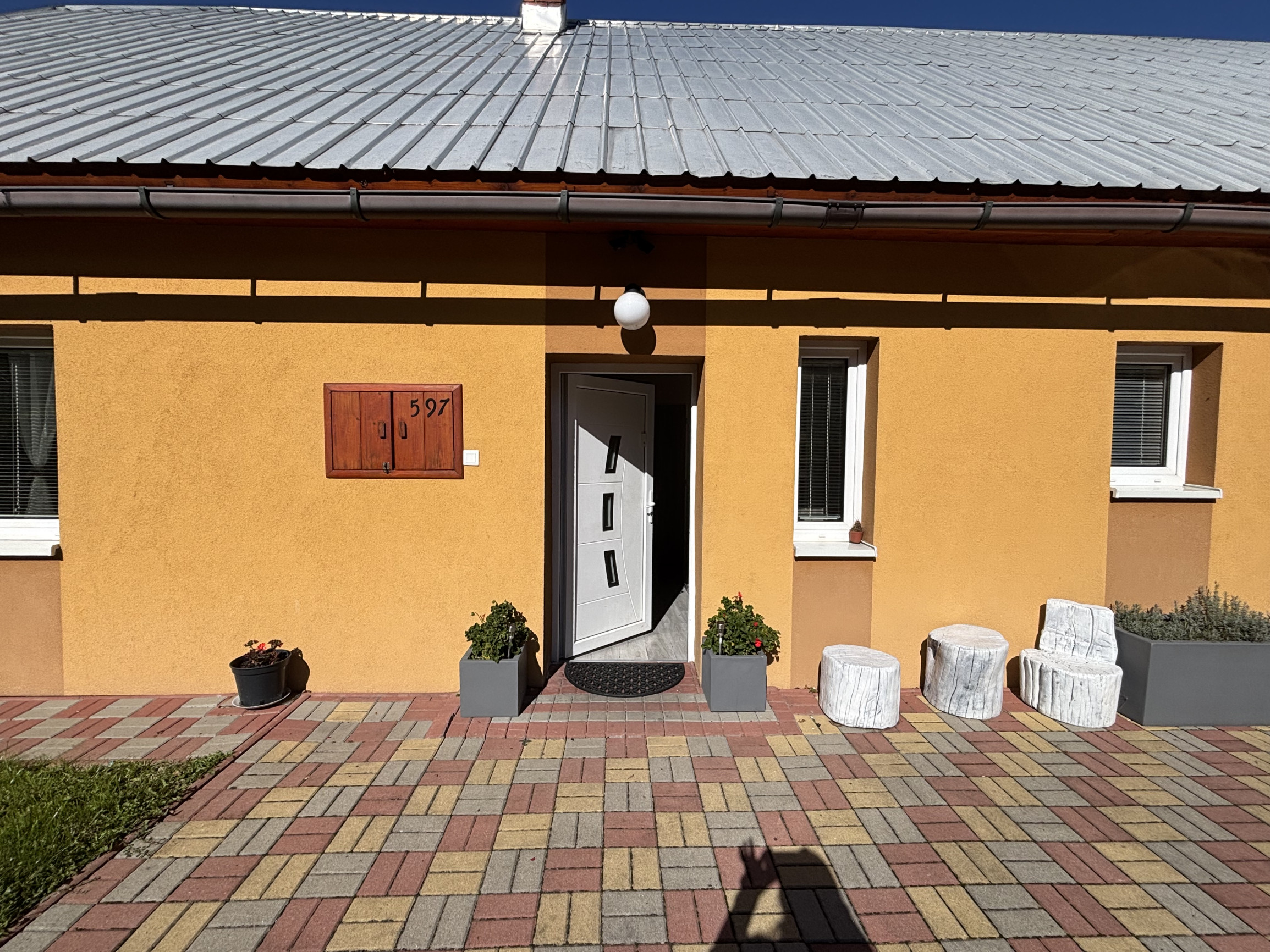 6ac2a0ba4af4340a650bea6a-1 Kompletne zariadená chata | Pozemok 1500 m² | Wellness